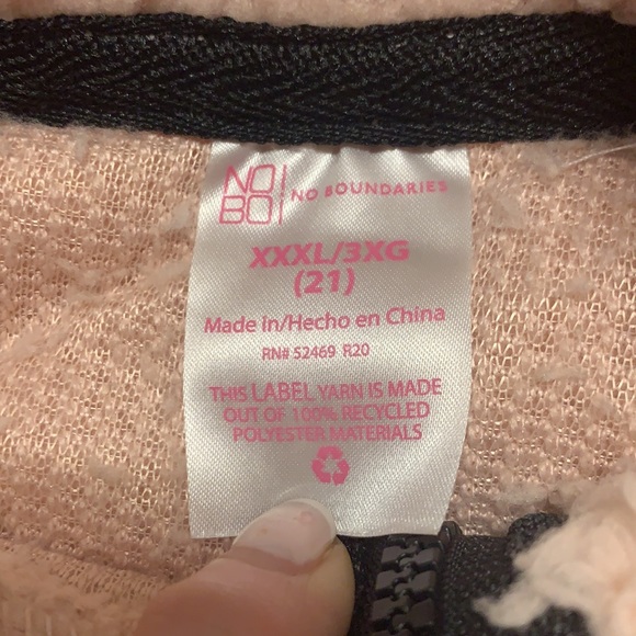 Sherpa Pullover Sweater - Picture 6 of 11